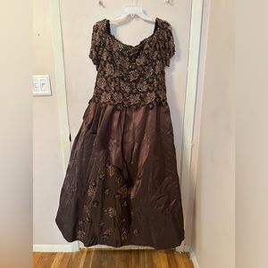 Judy arce gown worn once